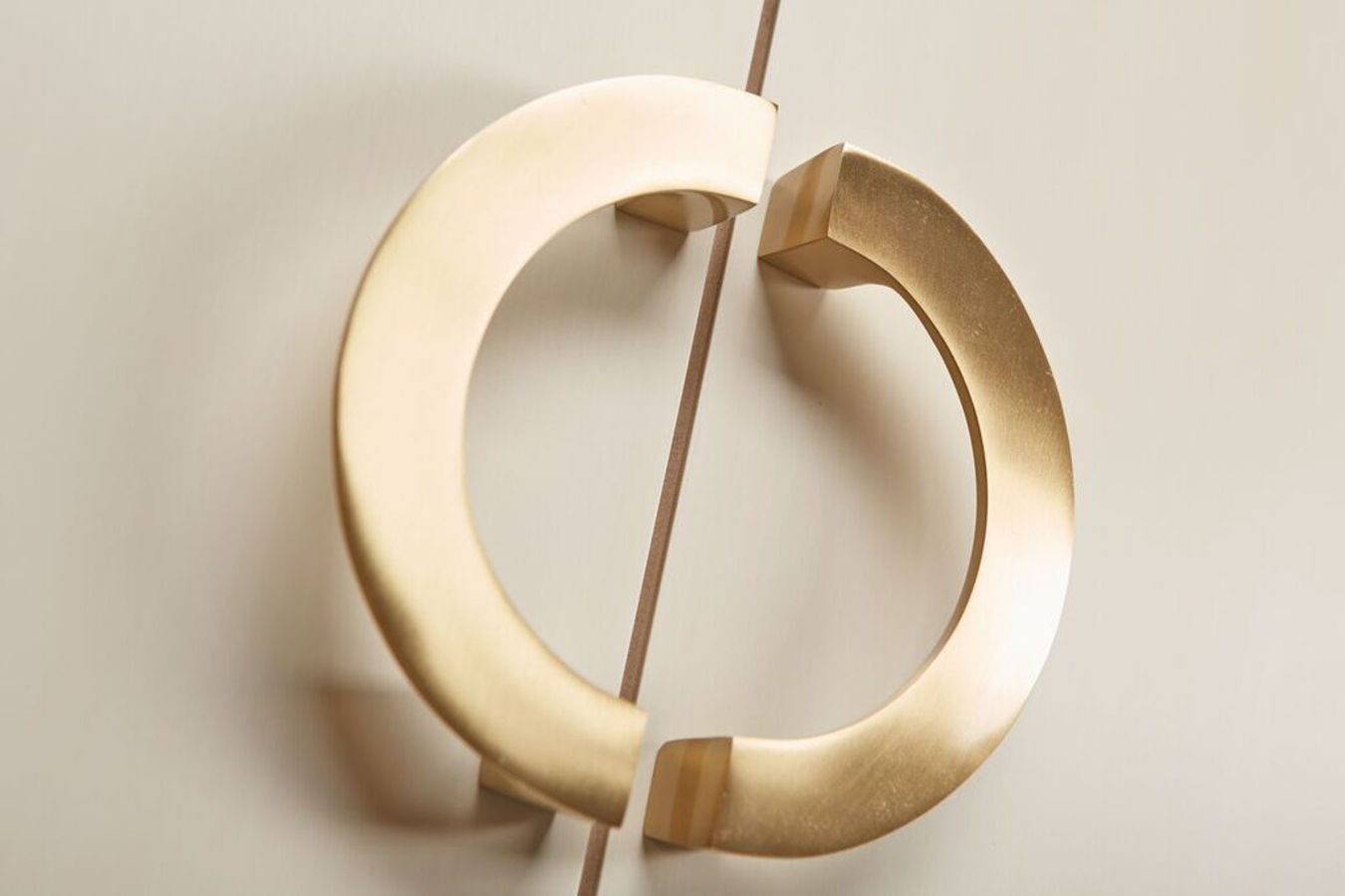 Octavious 65-Inch TV Lift Cabinet System - Image 7