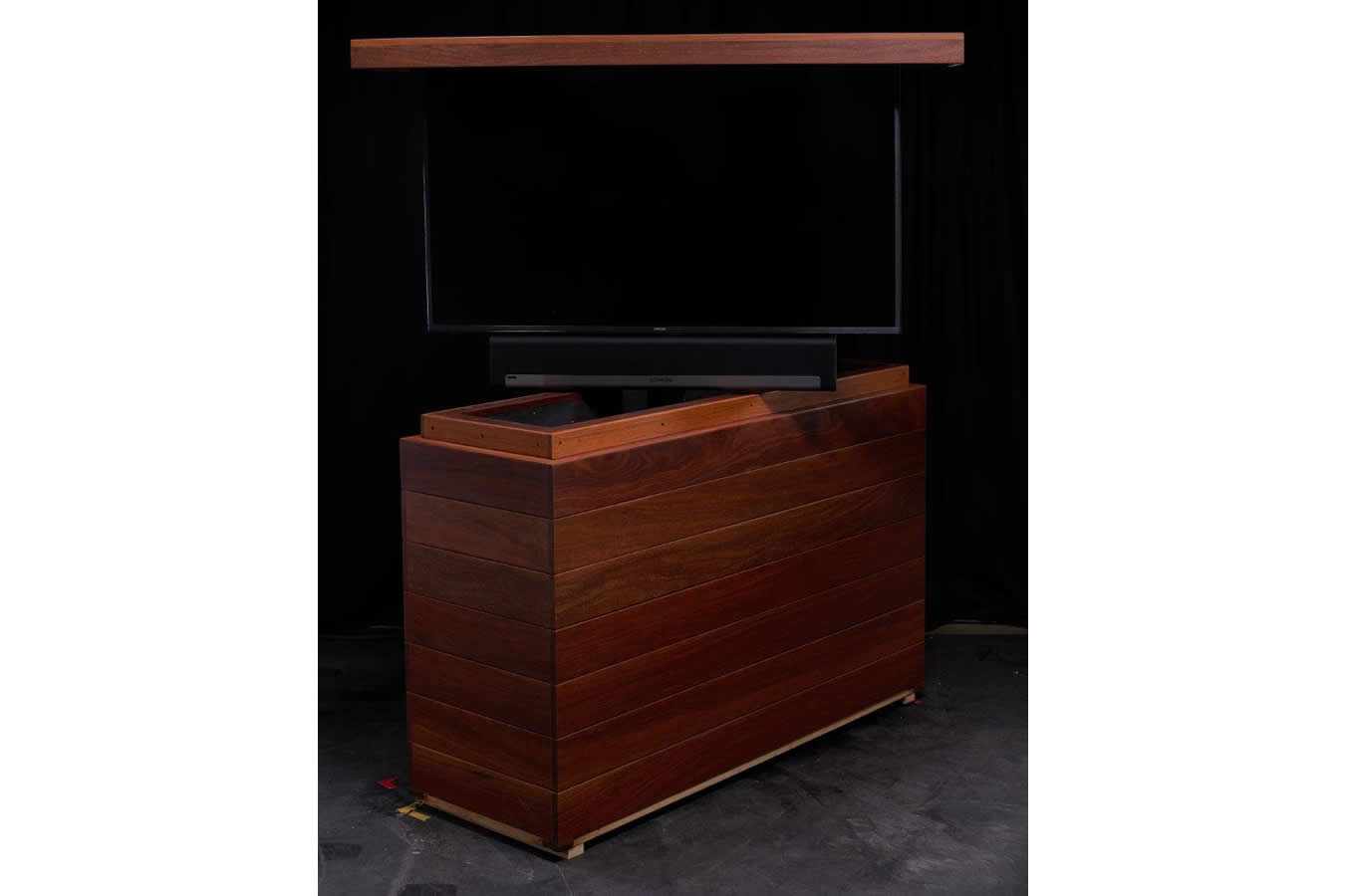 Outdoor fitted top weatherproof Solid Cumaru TV lift