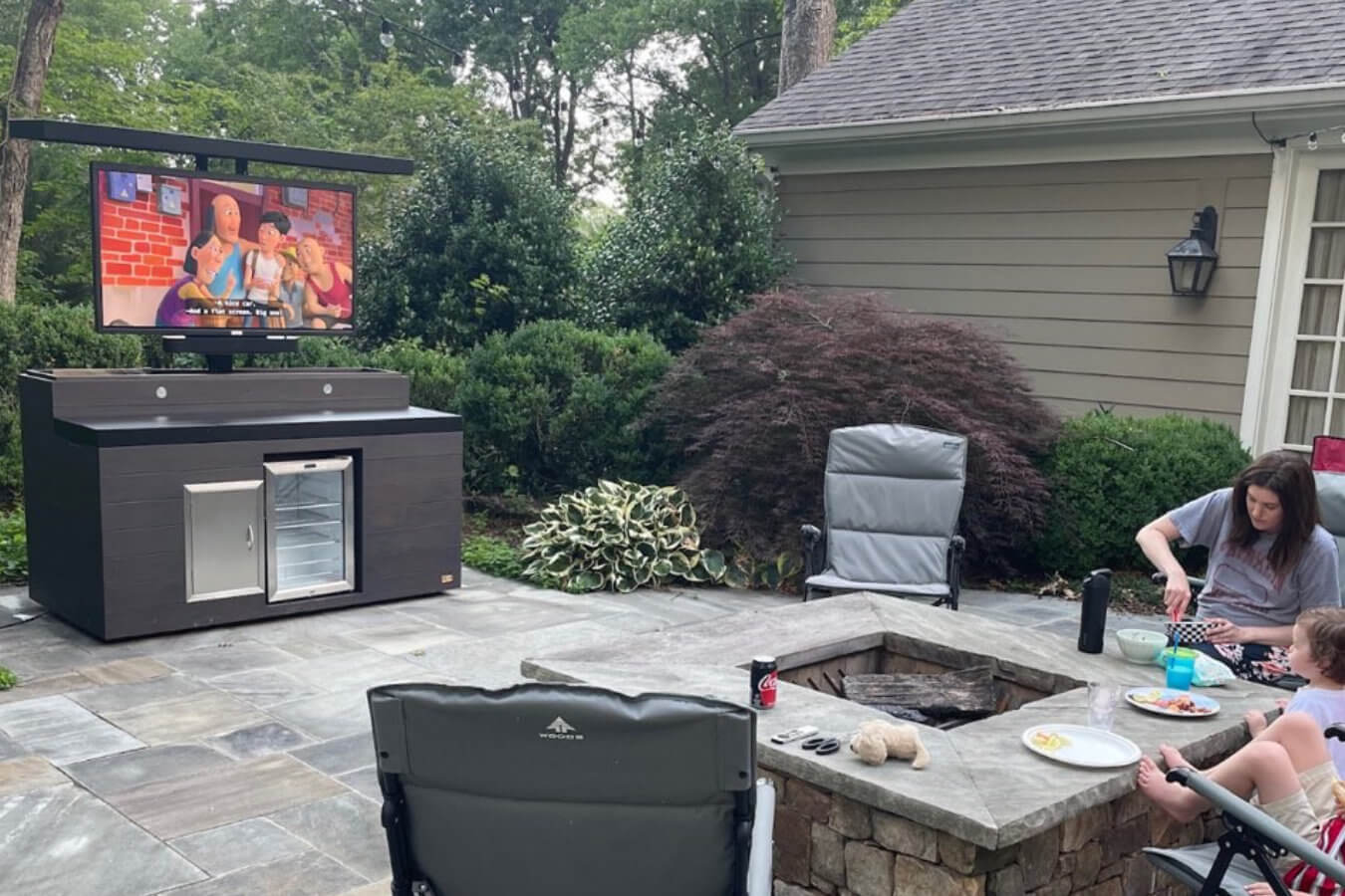 Outdoor Stunner fits 55 TV lift cabinet with bar - Image 4