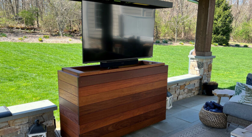 Outdoor movable TV waterproof lift cabinet hides TV Nashville Tenessee Cabinet Tronix