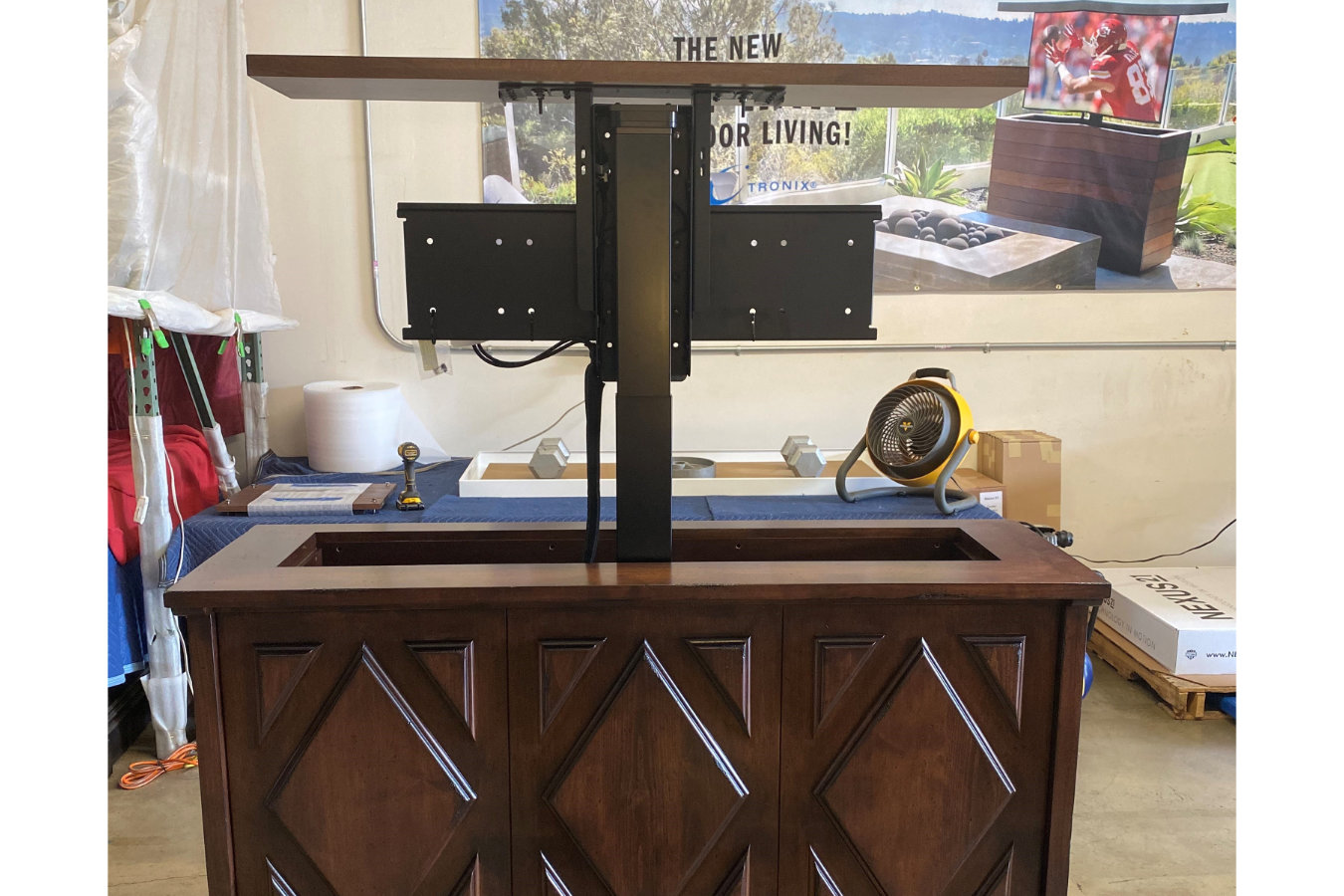 Poncho Villa TV Lift TV lift foot of bed