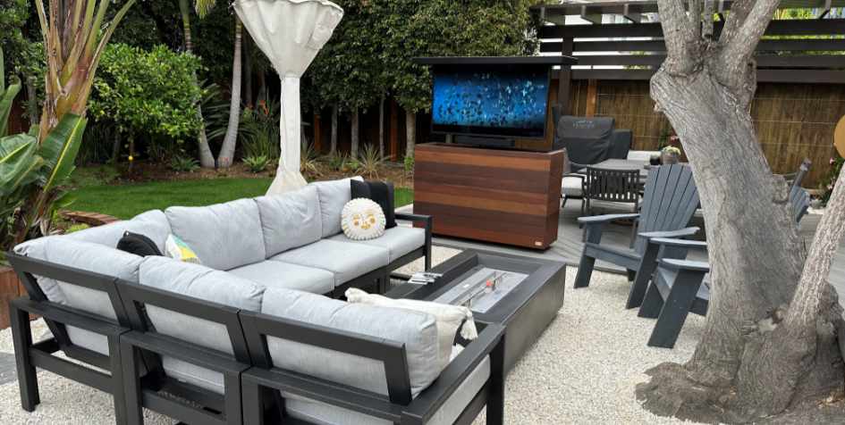 Outdoor TV Lift Cabinet