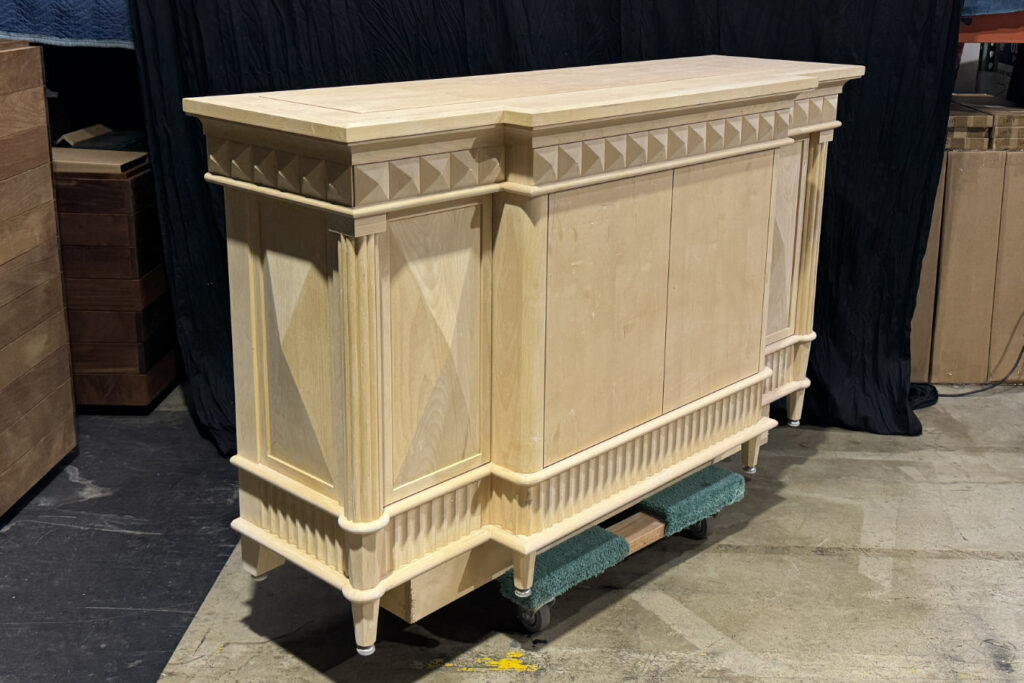 octavious retractable tv stand 02