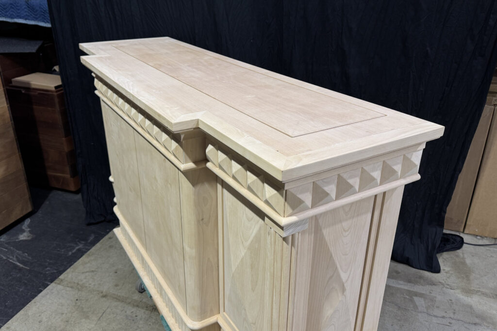 octavious retractable tv stand 03